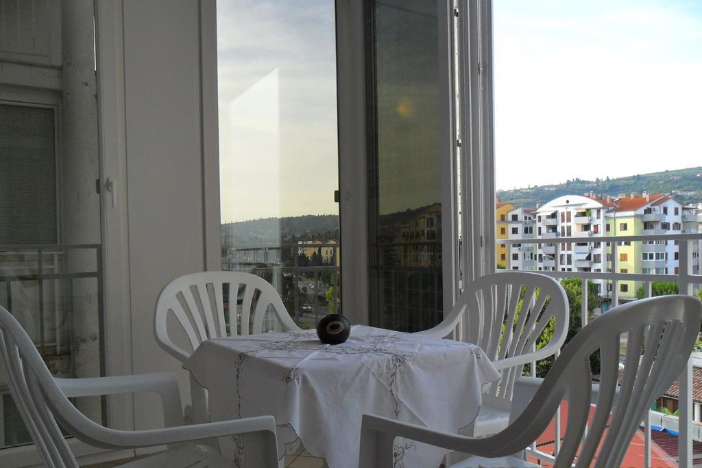 Apartma Renata Portorož Buitenkant foto